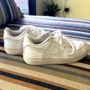 Nike Air Force 1 Low Triple White